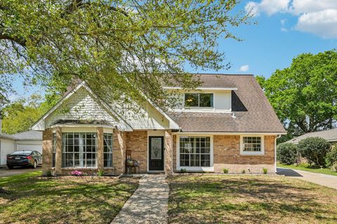 Photo of 207 Lochnell Drive, Houston, TX 77062 (MLS # 59503103)