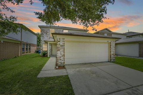 Photo of 2811 Packard Elm Street, Houston, TX 77038 (MLS # 35634267)