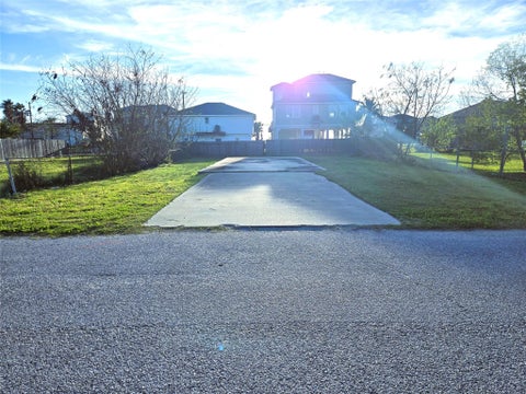 Vacant Land For Sale - 1013 63rd Street<br/> Galveston, TX 77551