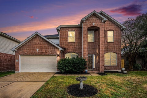Photo of 3811 Misty Falls Lane, Friendswood, TX 77546 (MLS # 97274299)