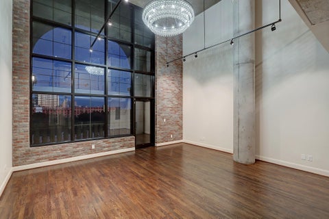 Photo of 1005 S Shepherd Drive #803, Houston, TX 77019 (MLS # 33949858)