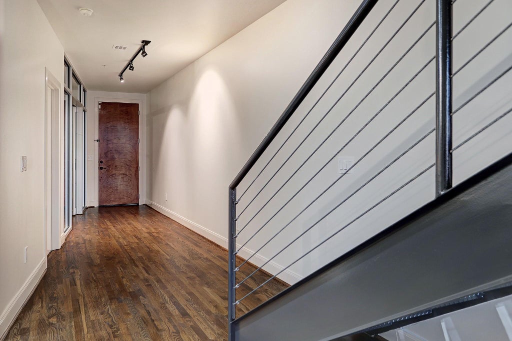 Photo of 1005 S Shepherd Drive #803, Houston, TX 77019 (MLS # 33949858)