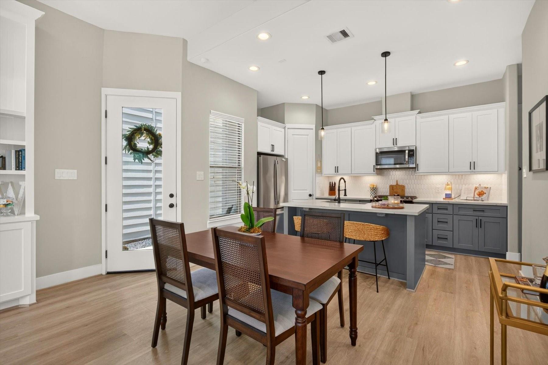 5359 Creekmont Oaks Lane