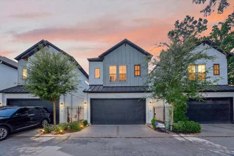 Photo of 5359 Creekmont Oaks Lane, Houston, TX 77091 (MLS # 38288093)