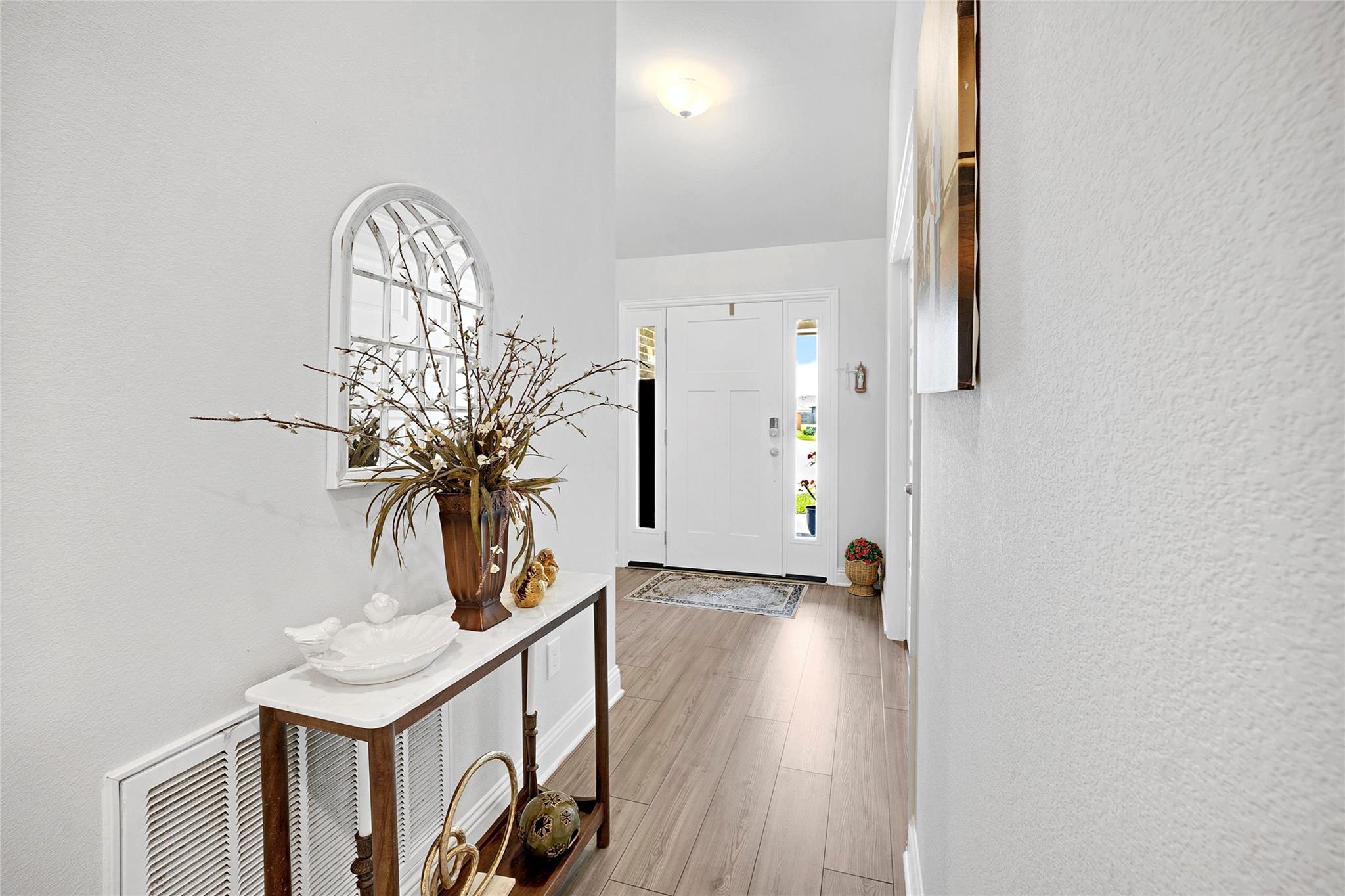 14005 Seneca Lake Court