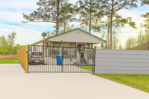 Photo of 2341 Road 5100 Road, Cleveland, TX 77327 (MLS # 37108764)