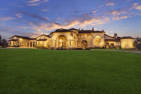 Photo of 24 Sovereign Circle, Richmond, TX 77469 (MLS # 84628981)