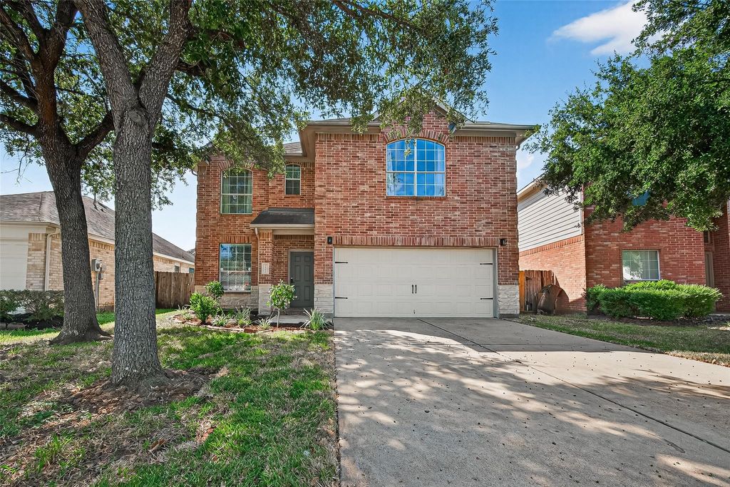 Photo of 2111 Castle Gardens Lane, Katy, TX 77449 (MLS # 97700384)