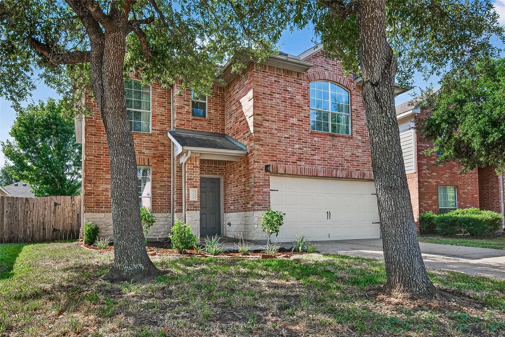 Photo of 2111 Castle Gardens Lane, Katy, TX 77449 (MLS # 97700384)