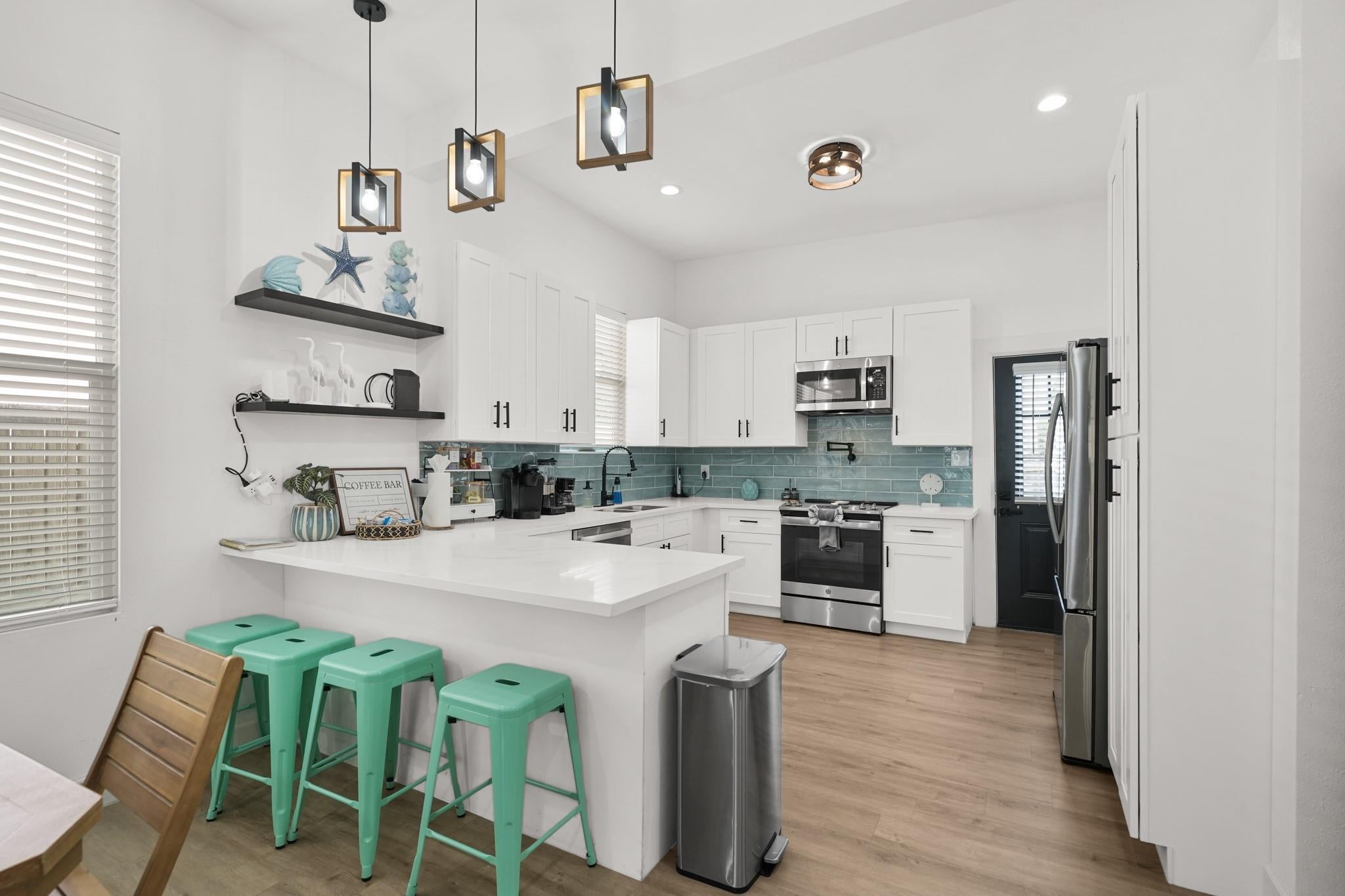 3124 Bernardo De Galvez Avenue