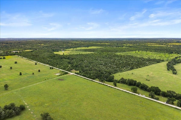 288 CHARCOAL RD, WAELDER, TX 78959 - Image e9ec511aaa955a0e2009722e56b22c78/15543772
