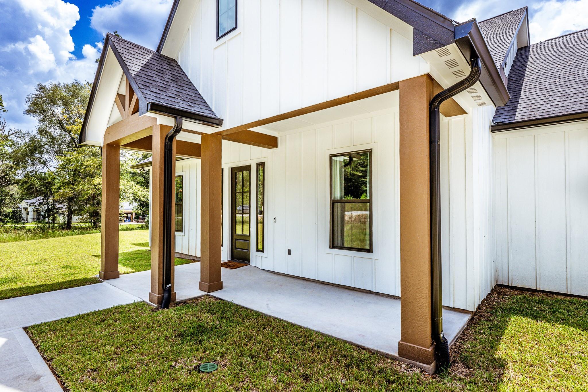 111 Eagle Run