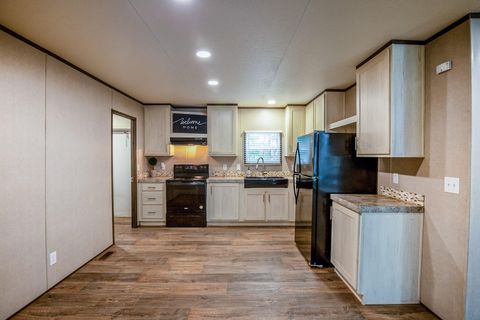 Homes For Sale - 271 St Thomas Drive<br/> Point Blank, TX 77364