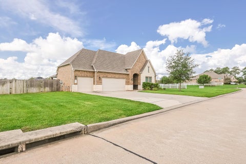 Homes For Sale - 12239 Seagrape Lane<br/> Conroe, TX 77304