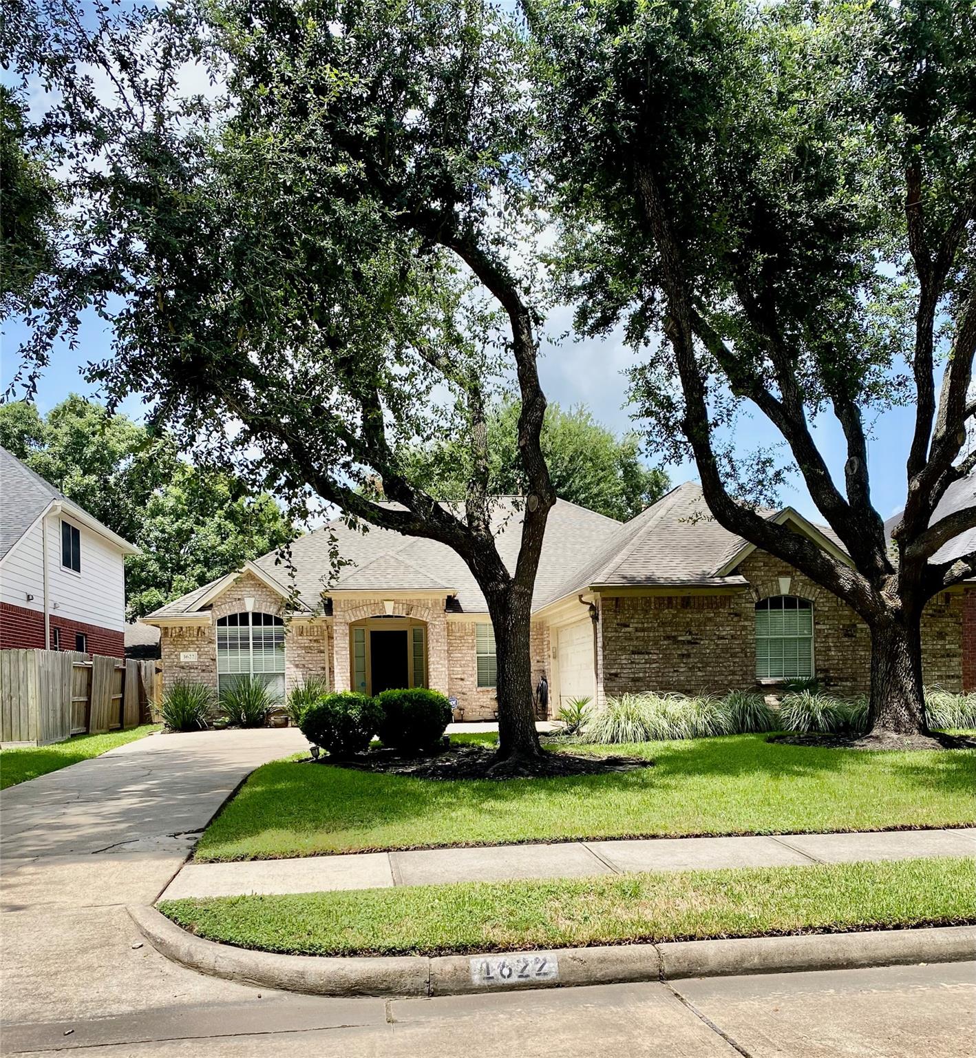 1622 Parkview Lane