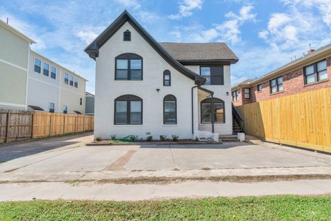 Photo of 1812 Wheeler Street, Houston, TX 77004 (MLS # 77280618)