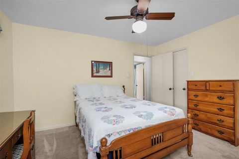 Tiny photo for 5914 Pine Arbor Drive, Houston, TX 77066 (MLS # 19446944)