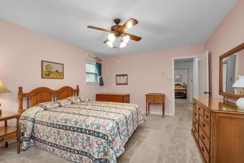 Tiny photo for 5914 Pine Arbor Drive, Houston, TX 77066 (MLS # 19446944)