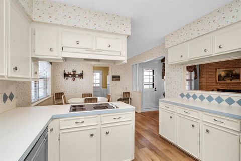 Tiny photo for 5914 Pine Arbor Drive, Houston, TX 77066 (MLS # 19446944)