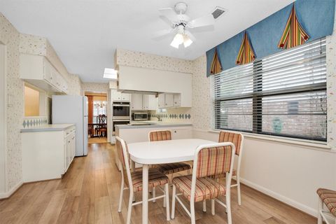 Tiny photo for 5914 Pine Arbor Drive, Houston, TX 77066 (MLS # 19446944)