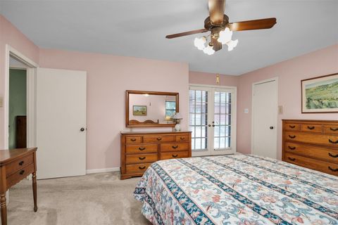 Tiny photo for 5914 Pine Arbor Drive, Houston, TX 77066 (MLS # 19446944)