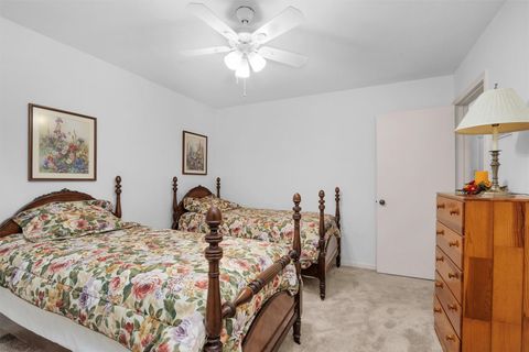 Tiny photo for 5914 Pine Arbor Drive, Houston, TX 77066 (MLS # 19446944)