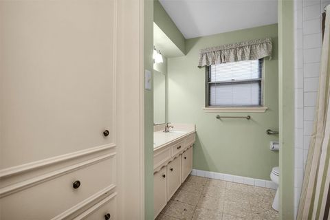 Tiny photo for 5914 Pine Arbor Drive, Houston, TX 77066 (MLS # 19446944)