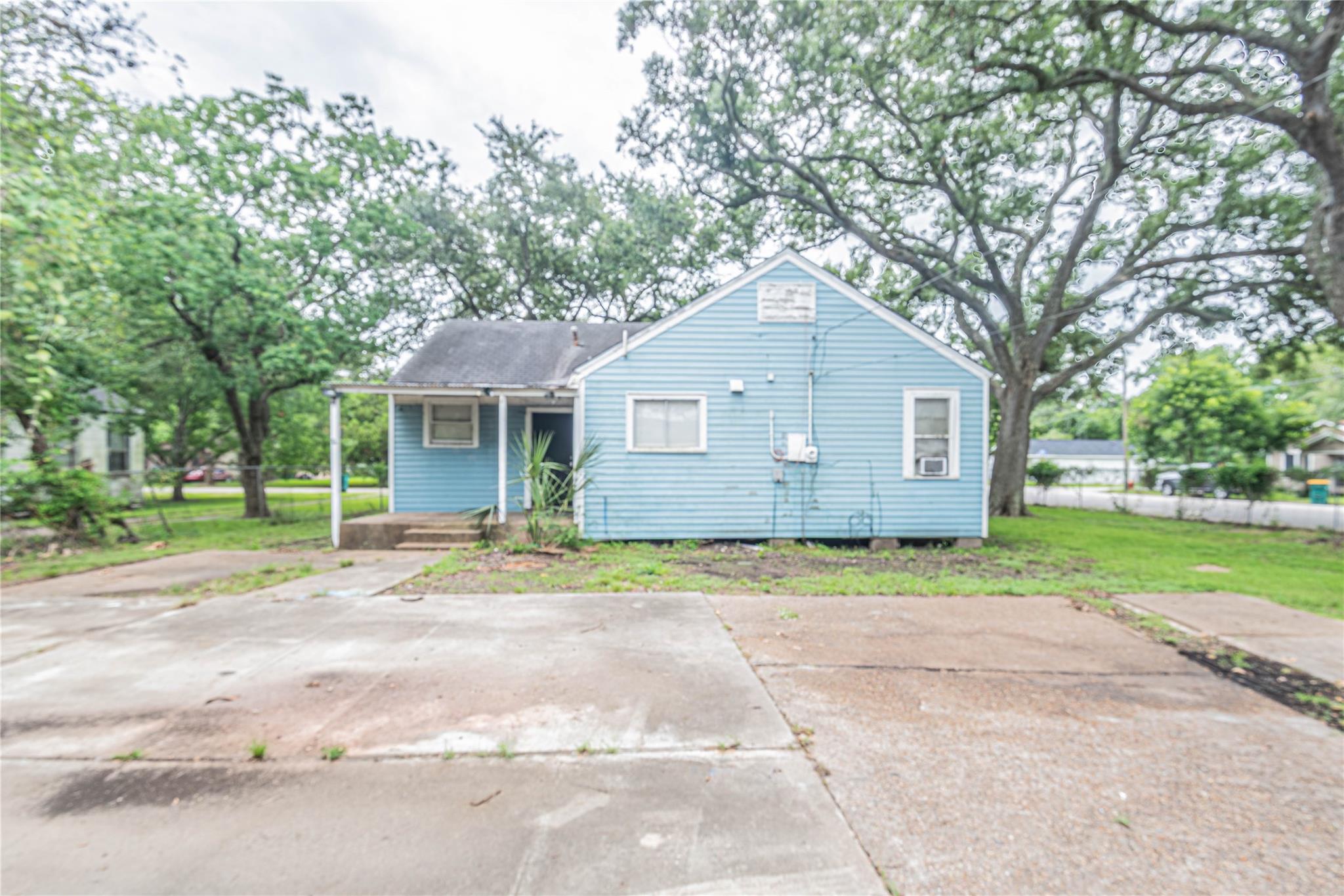 203 Beatrice Street