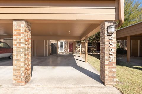 Townhouse For Sale - 2827 Oakside Drive<br/> Brazos County, Bryan, TX 77802