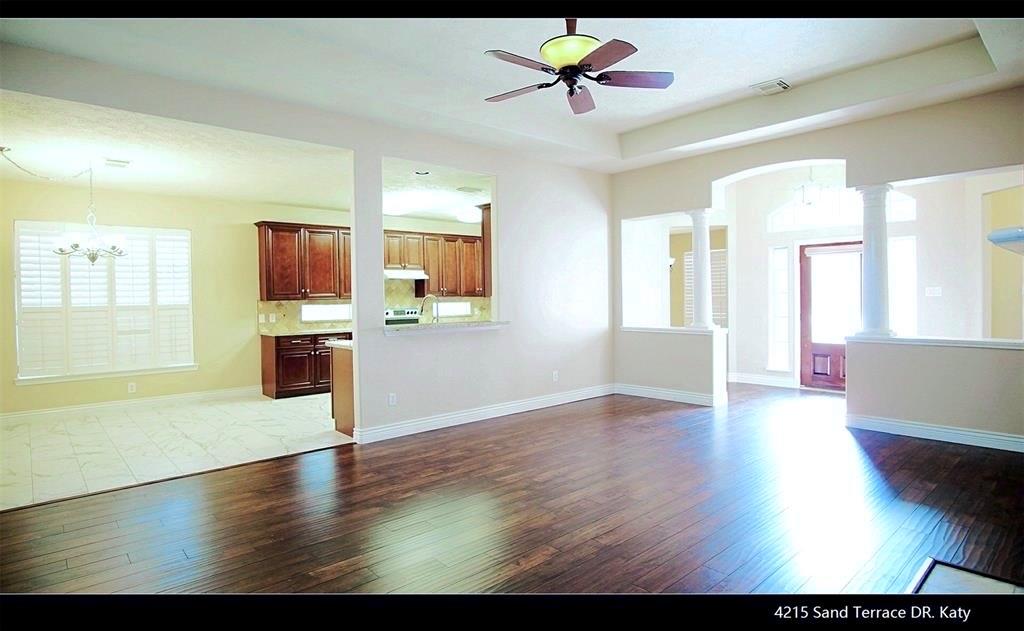 4215 Sand Terrace