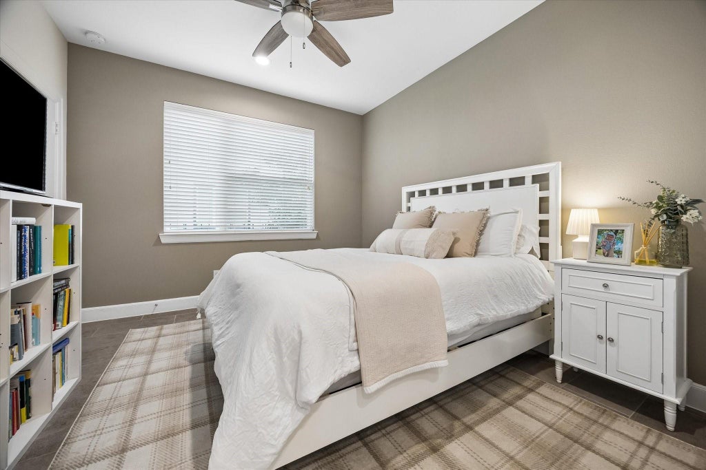 Photo of 2491 W 11th Street, Houston, TX 77008 (MLS # 56634653)
