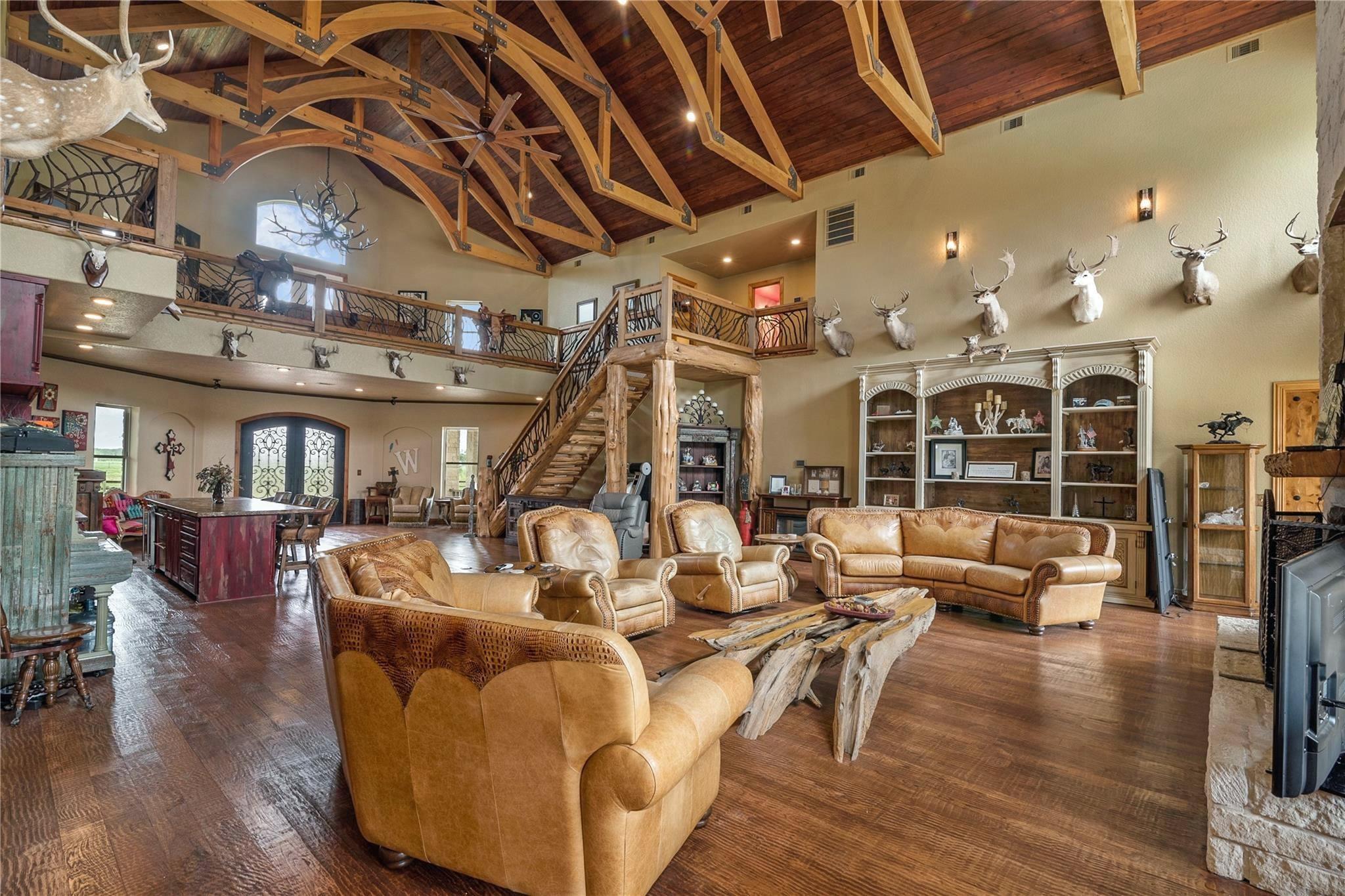 9474 Farm To Market 524 E