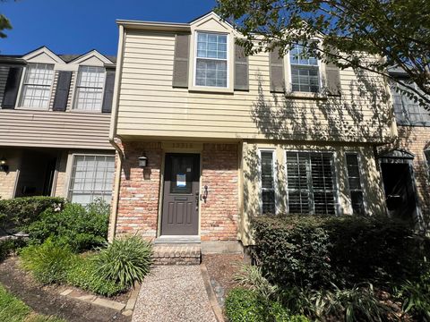 Photo of 13316 Trail Hollow Drive #3316, Houston, TX 77079 (MLS # 68256175) Photo of 13316 Trail Hollow Drive #3316, Houston, TX 77079 (MLS # 68256175)