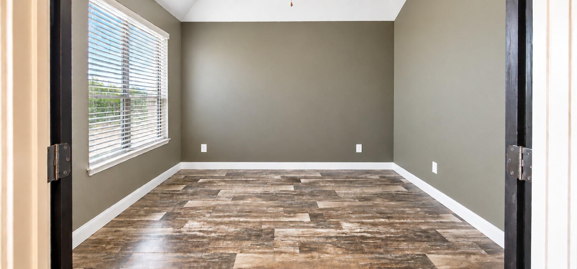20606 Kendall Cliff Court