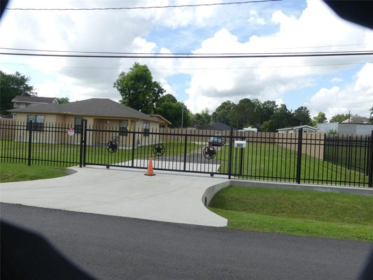 802 CANDLER DR, HOUSTON, TX 77037 - Image ea0921f9e865a0bd6cc868bebfc5a9bc/2510622665