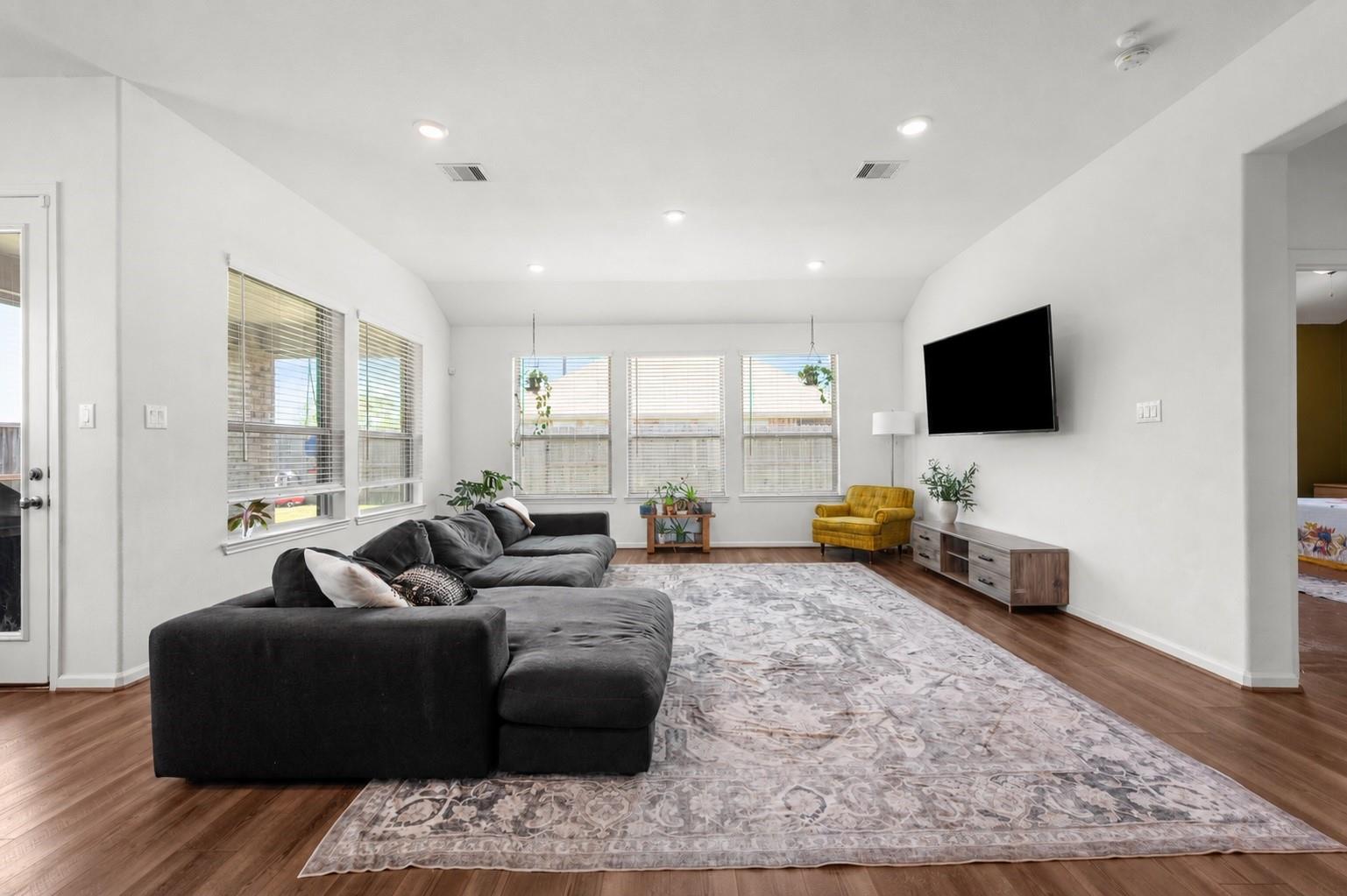 3603 Paloma Falls Lane
