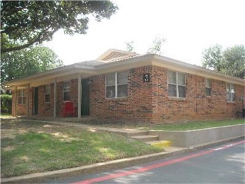 Apartment For Rent - 213 Val Verde<br/> Keene, TX 76059