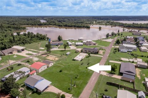 Photo of 279 S Oak Lee Drive, Onalaska, TX 77360 (MLS # 41239358)