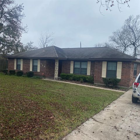 123 Lone Oak Drive Highlands TX 77562