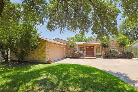 Photo of 14103 Overbrook Lane, Houston, TX 77077 (MLS # 38680241)