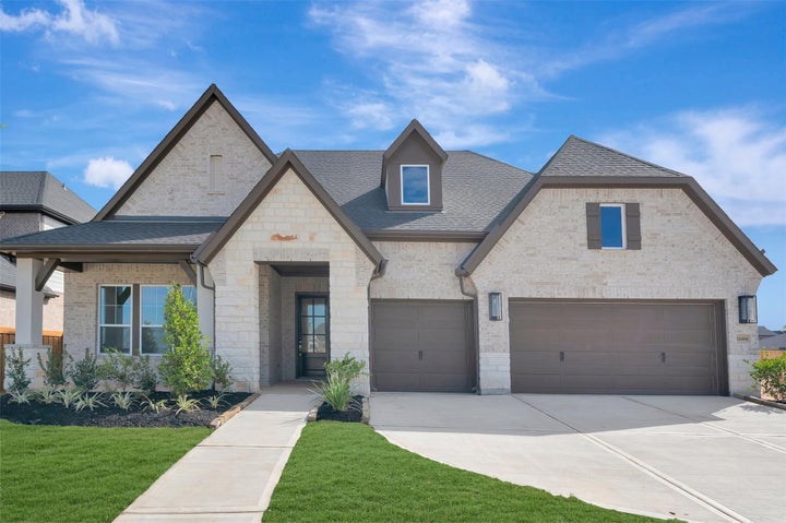Welcome to The Ivy by David Weekley Homes. **HOME ESTIMATED TO BE COMPLETE SEPTEMBER 2026**
