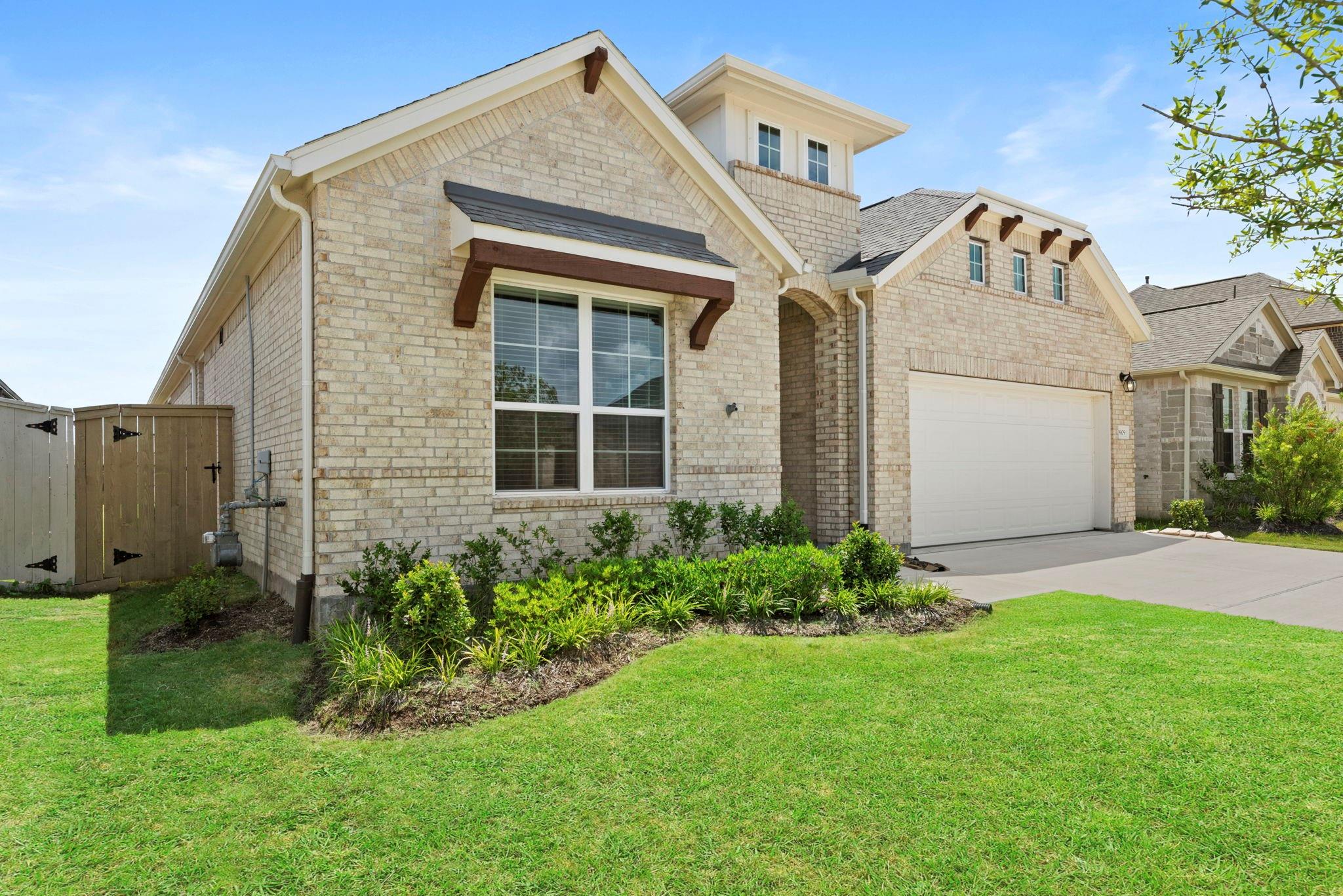 3909 Sterling Springs Lane