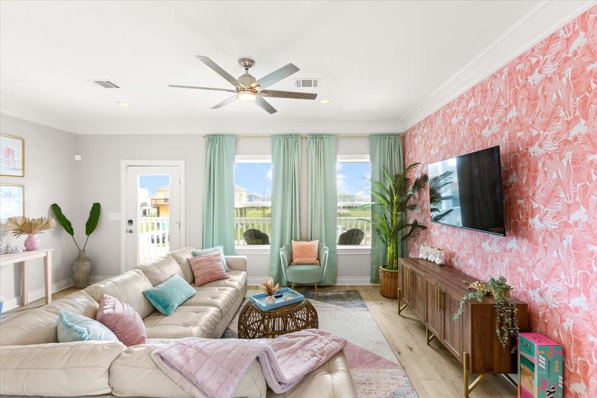 23114 Miramar Circle