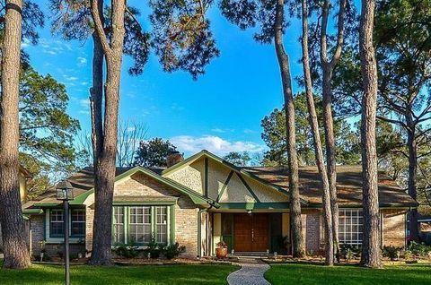 Photo of 4903 Wind Chimes Drive, Houston, TX 77066 (MLS # 26330571)