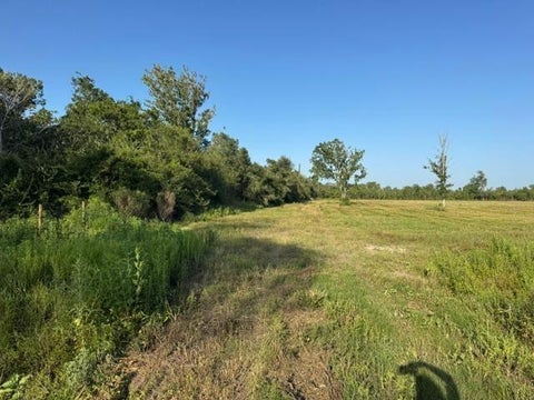 Photo of 0 Fm 1462, Angleton, TX 77583 (MLS # 28129959)