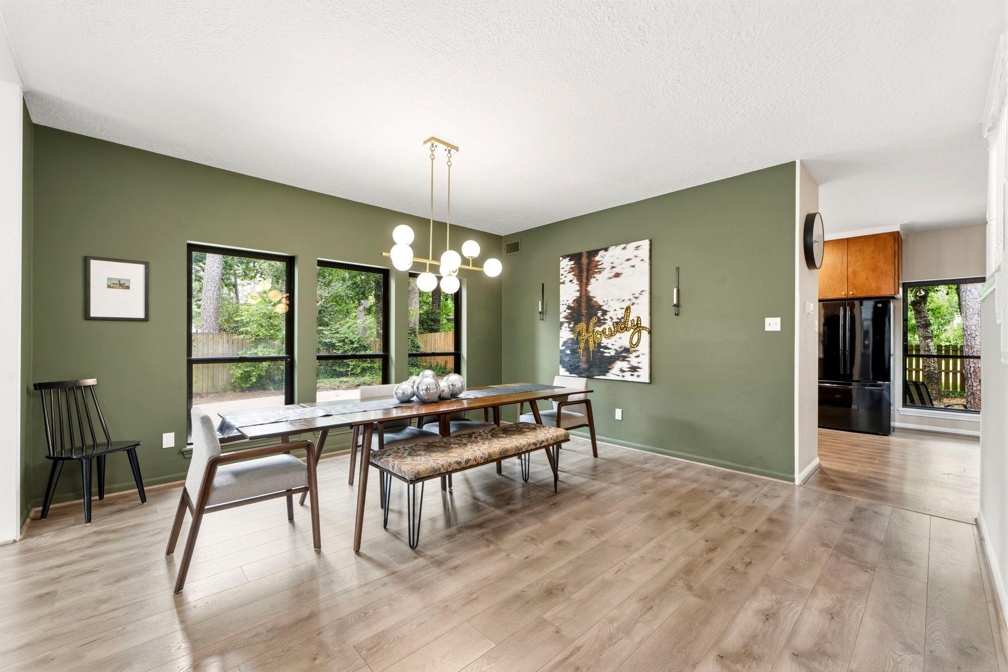 16 Gilcrest Forest Court