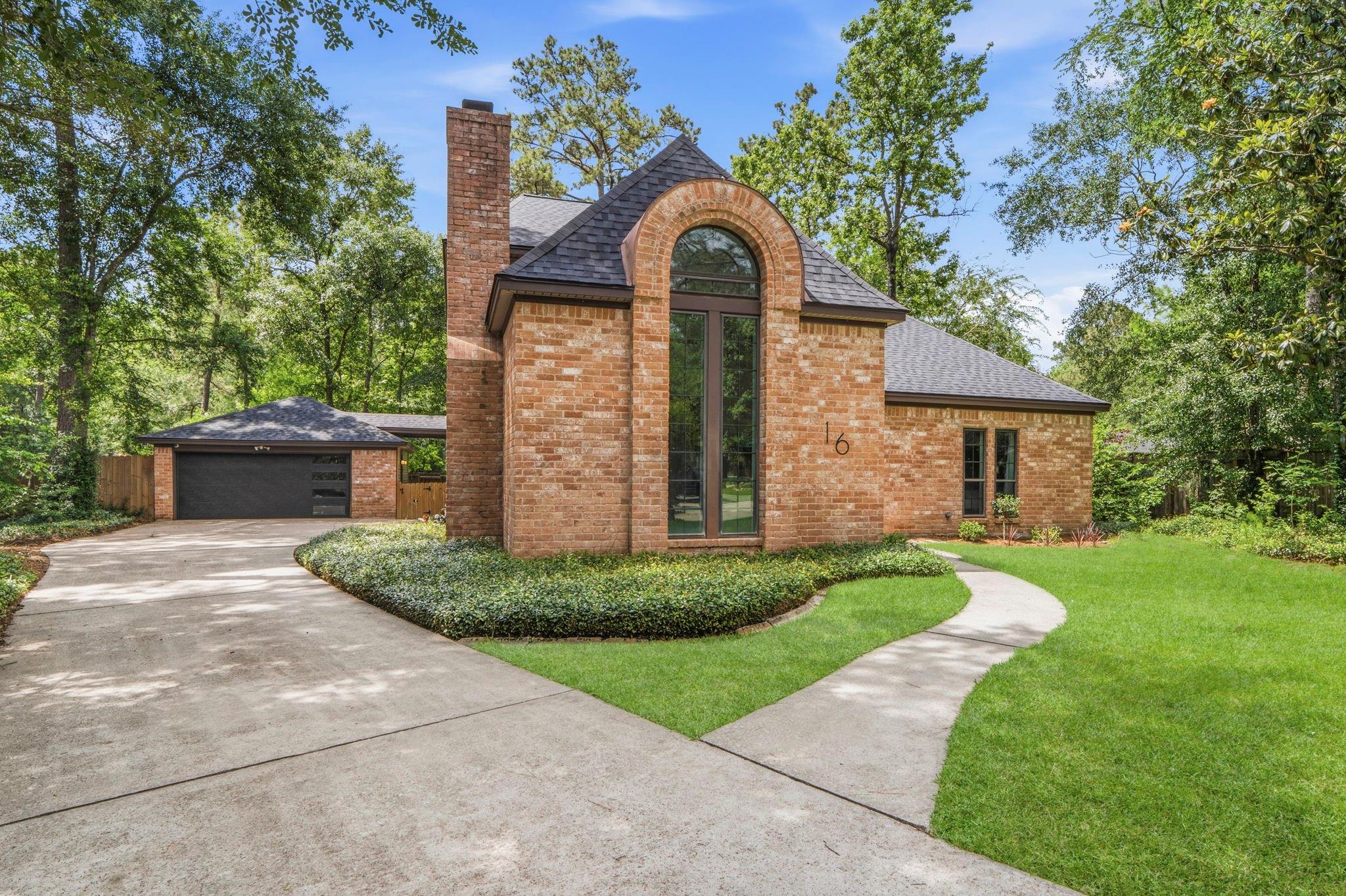 16 Gilcrest Forest Court