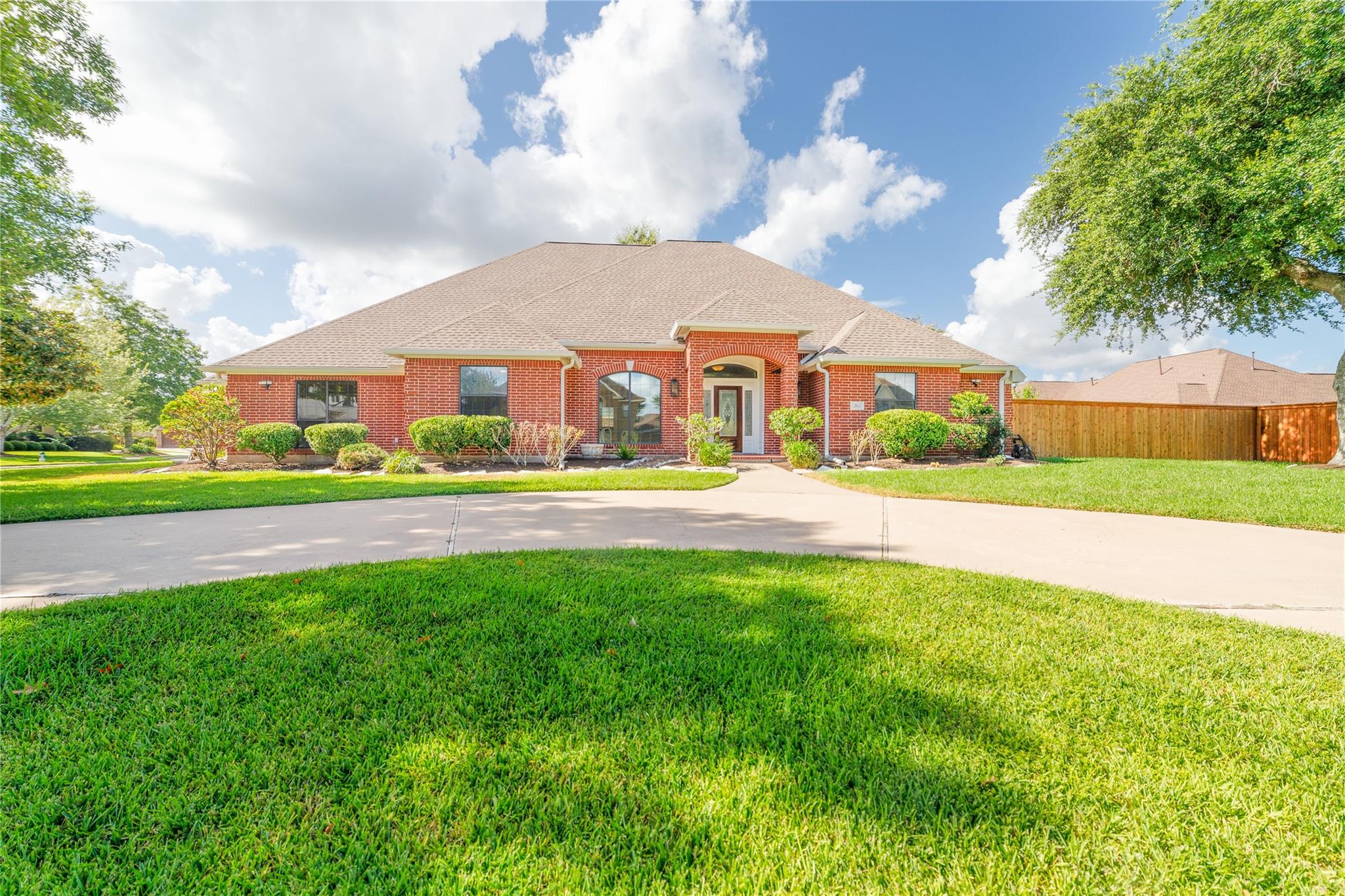 203 Canyon Oak Drive