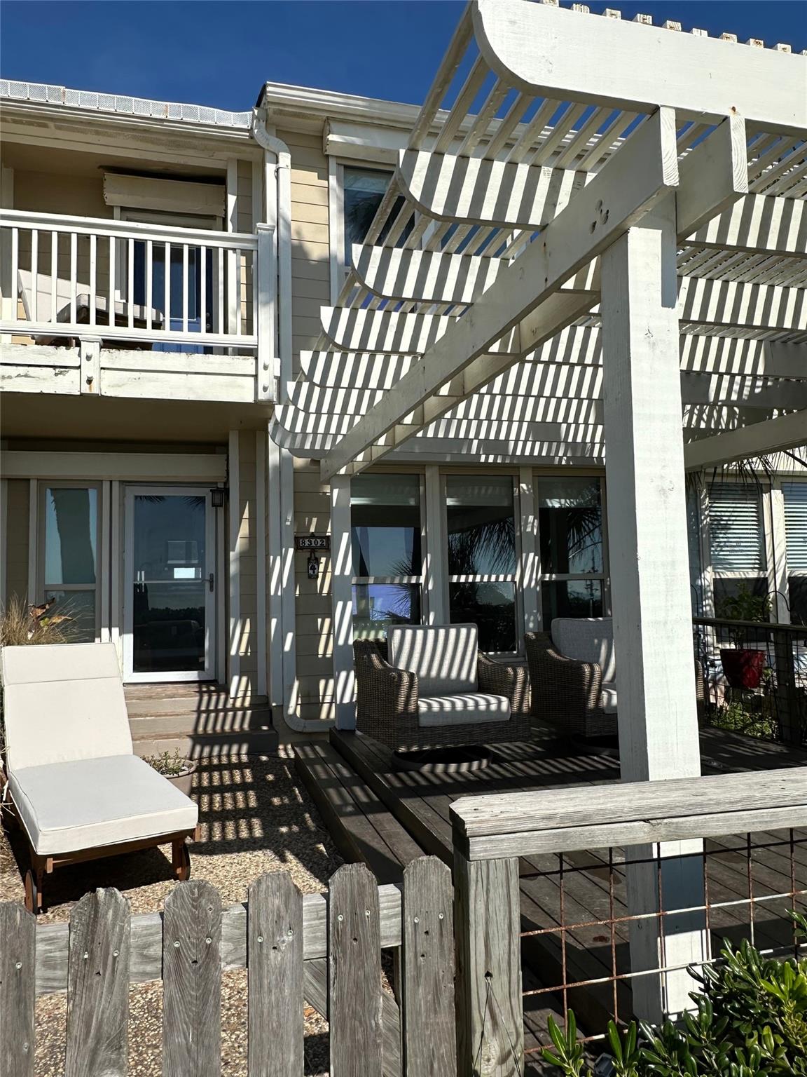 8302 Seawall Boulevard 4