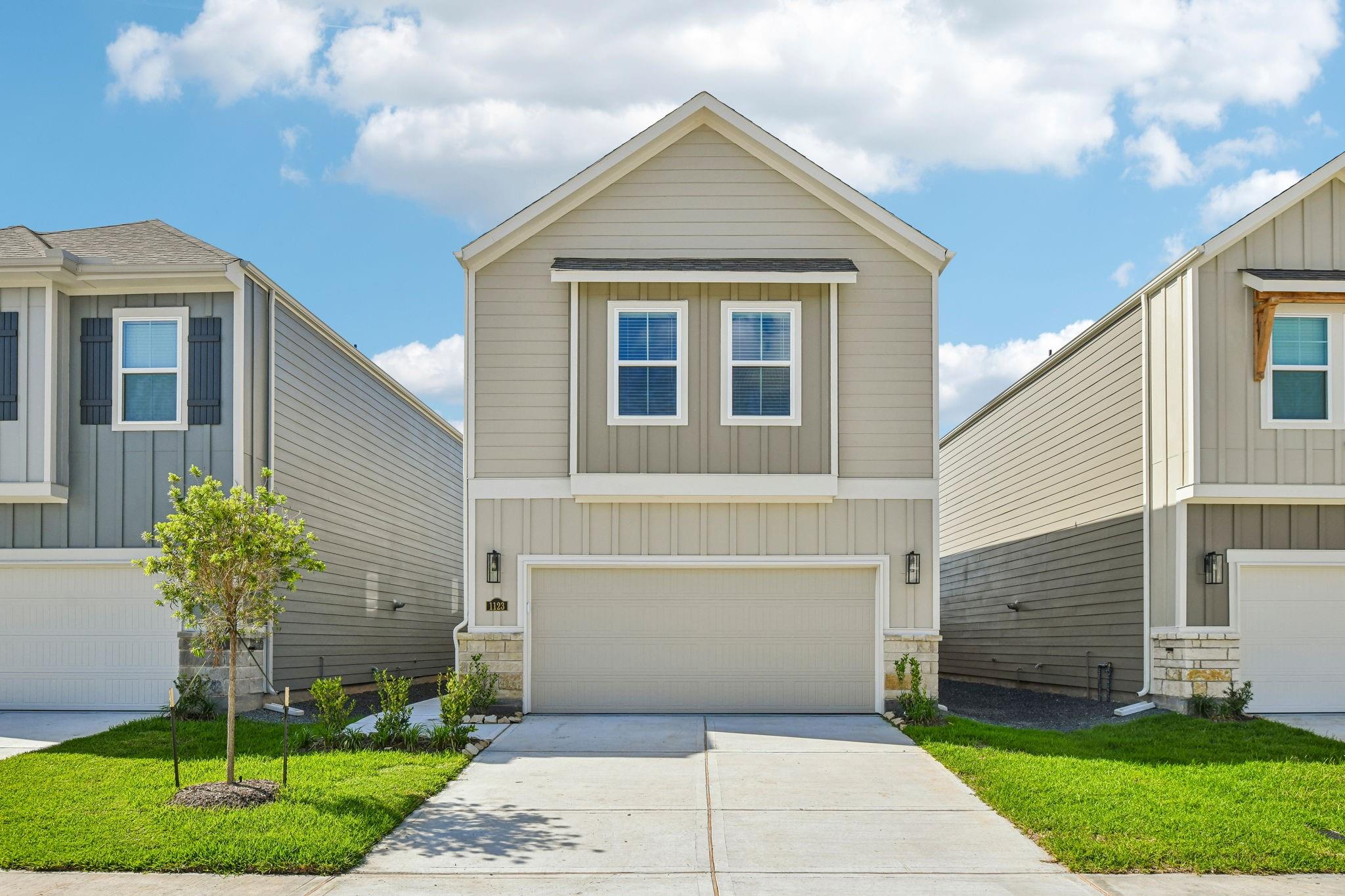 1123 Cedar Place Lane